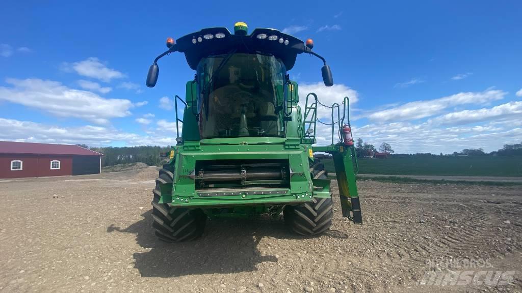 John Deere W 540i Комбайни