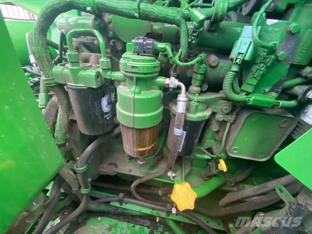 John Deere W 540i Комбайни