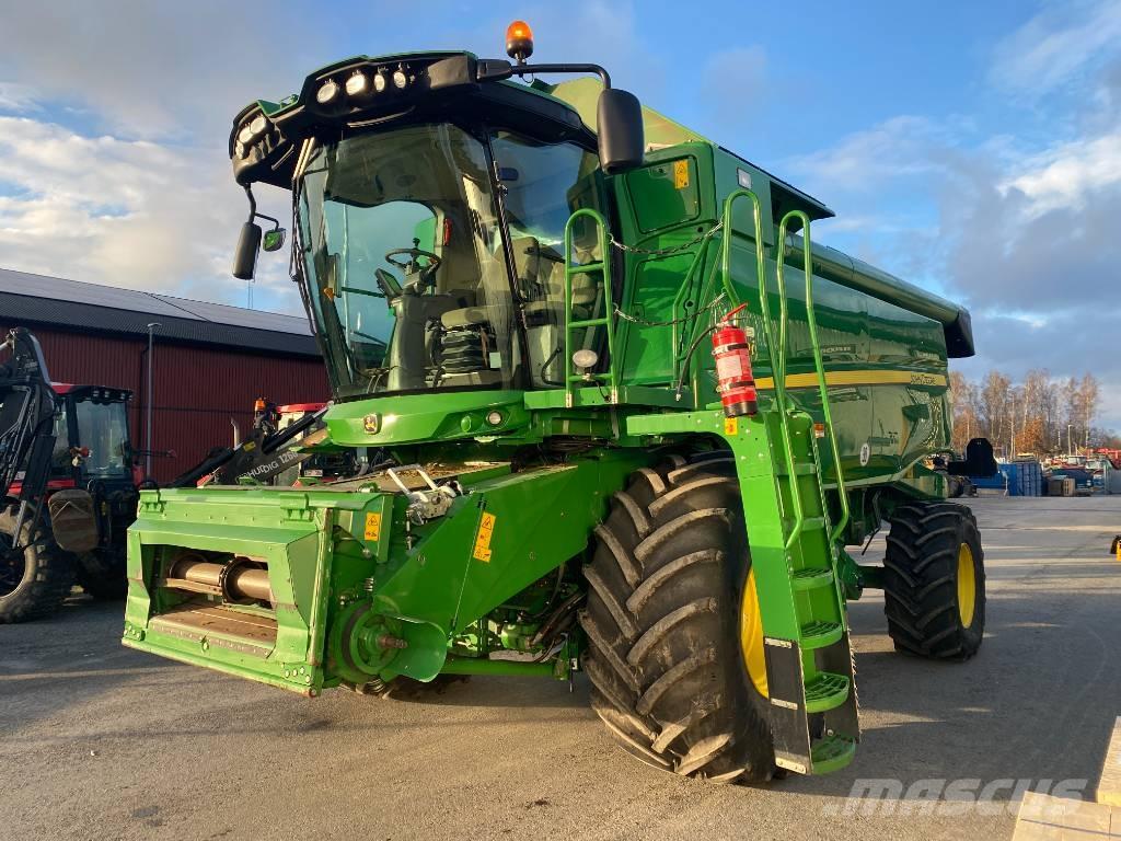 John Deere W 540i Комбайни