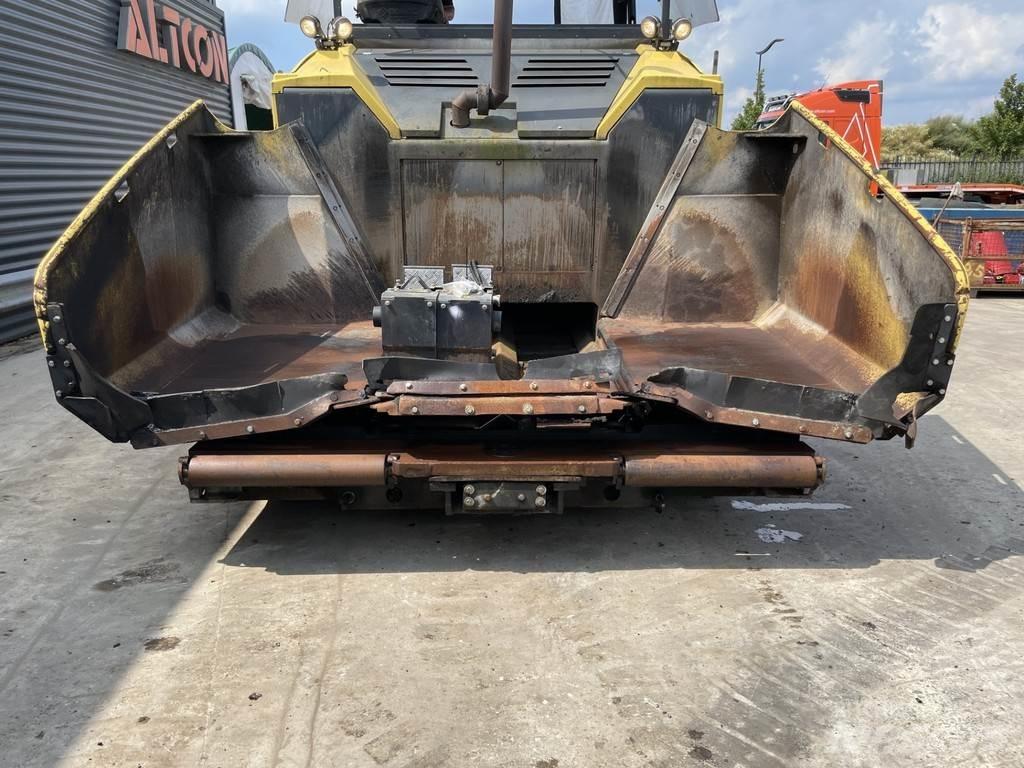 Bomag BF 700 C-2 Машини за асфалт