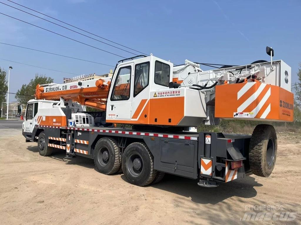 Zoomlion QY30V Всъдеходни кранове