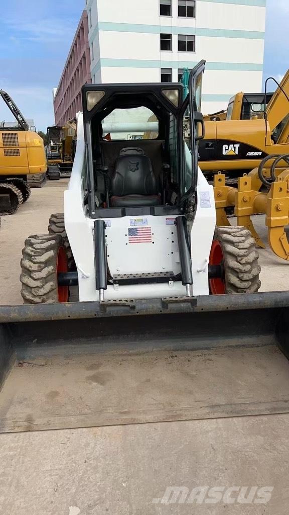 Bobcat S300 Мини товарачи
