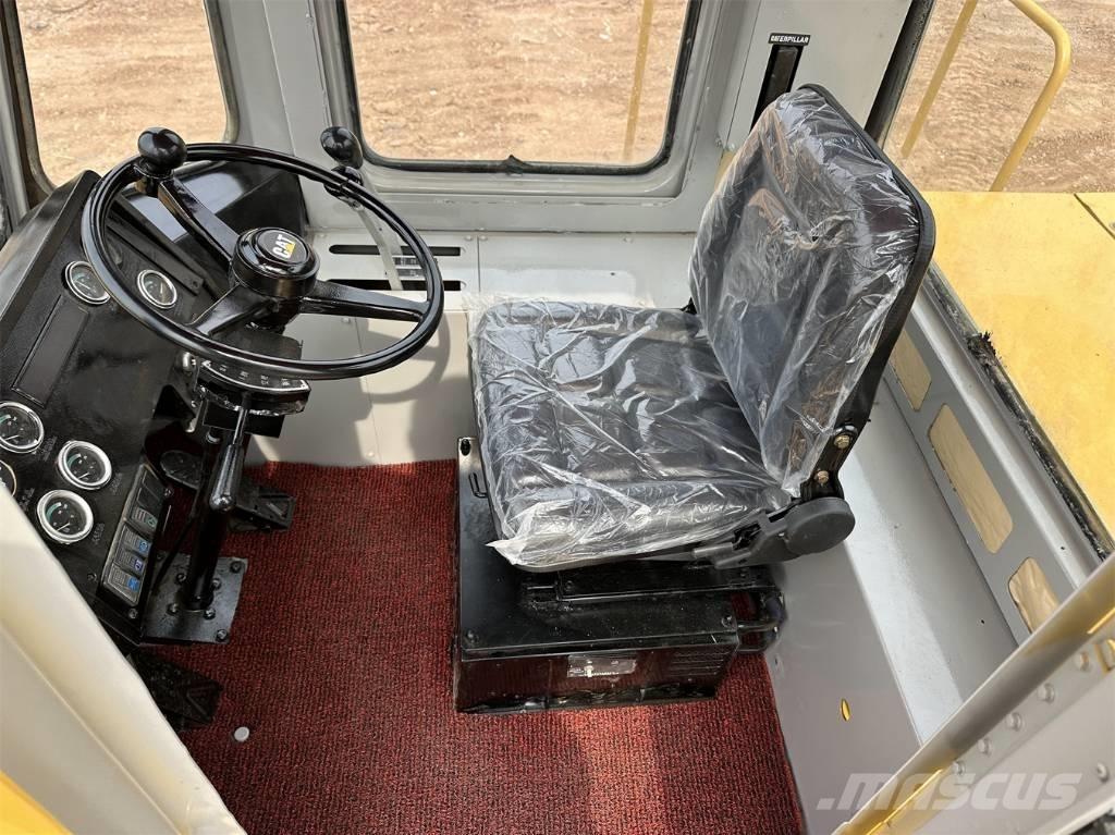 CAT 966 C Колесни товарачи