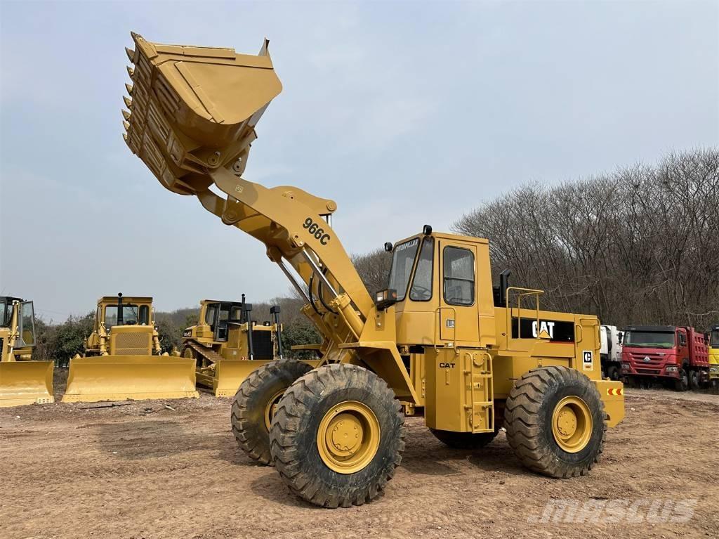 CAT 966 C Колесни товарачи