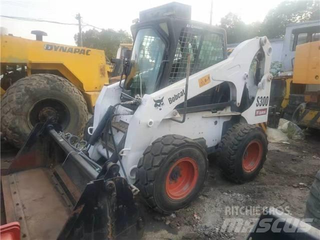 Bobcat S300 Мини товарачи
