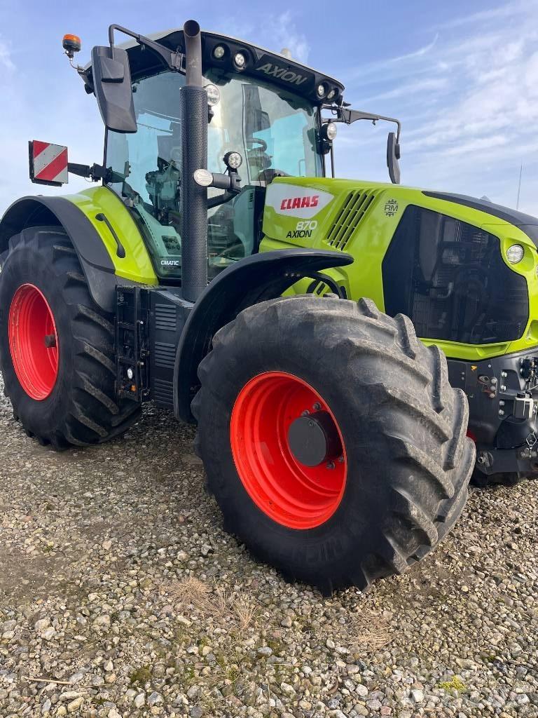 CLAAS AXION 870 Трактори