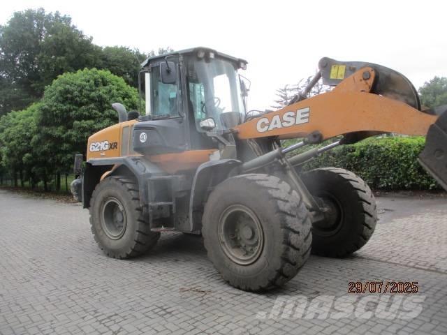 CASE 621 C Колесни товарачи