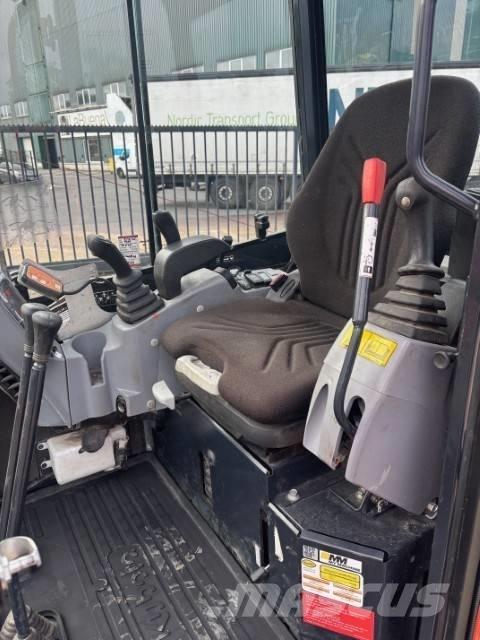 Kubota U 27-4 Мини екскаватори < 7 т