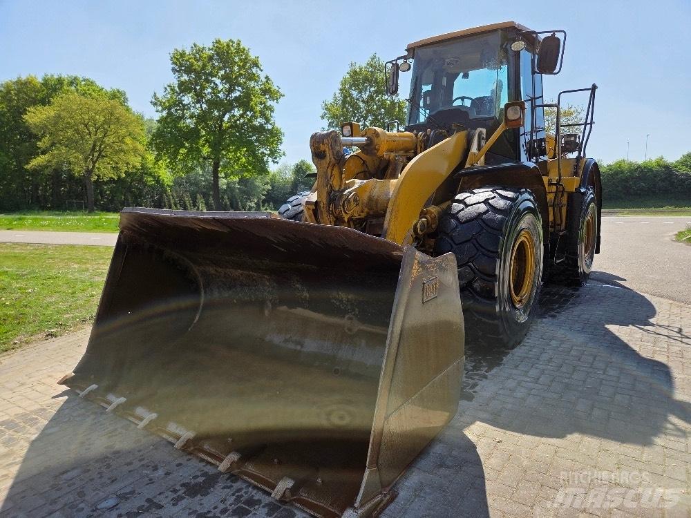 CAT 962H Колесни товарачи