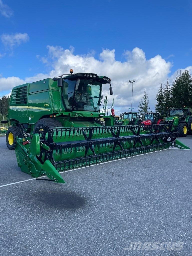 John Deere T 550 Комбайни
