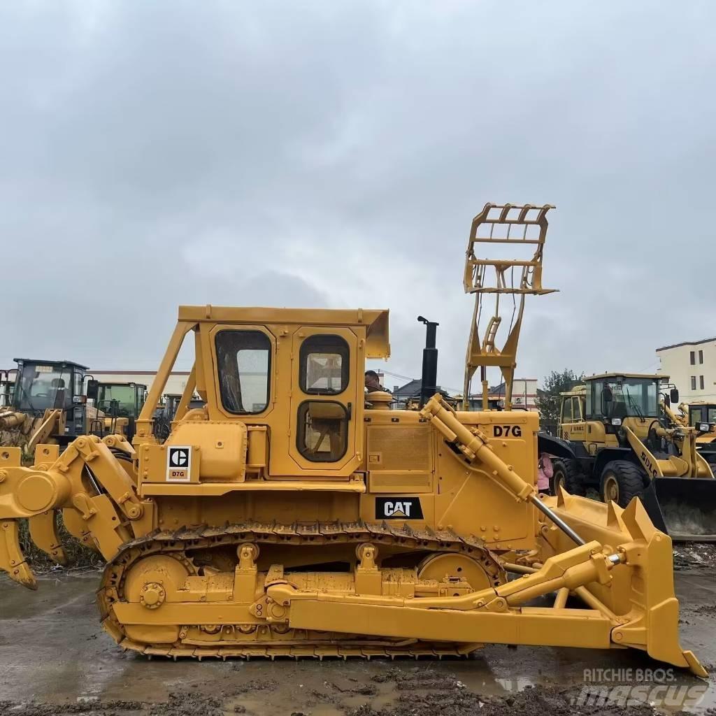 CAT D 7 G Грейдери