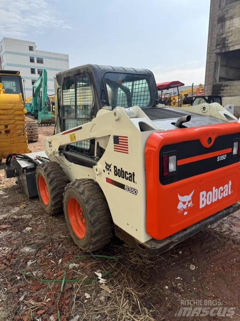 Bobcat S 550 Мини товарачи
