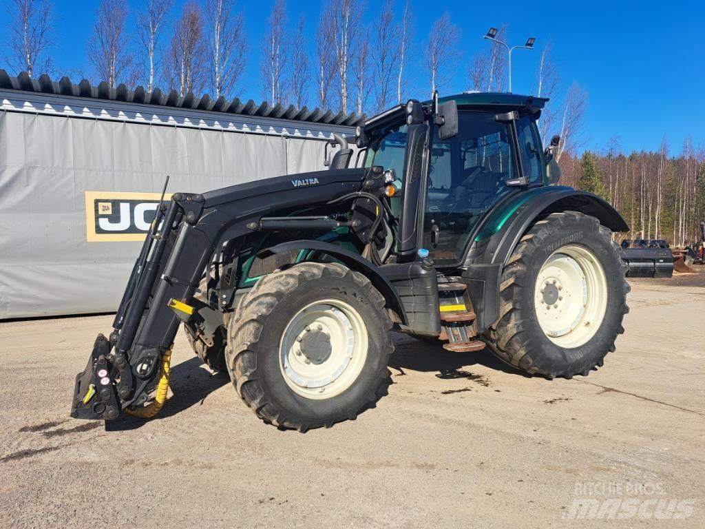 Valtra N 154 E Трактори