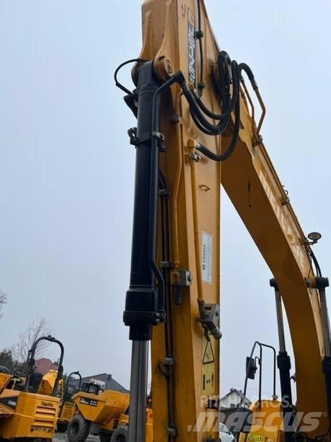 JCB JS 175 W Колесни екскаватори