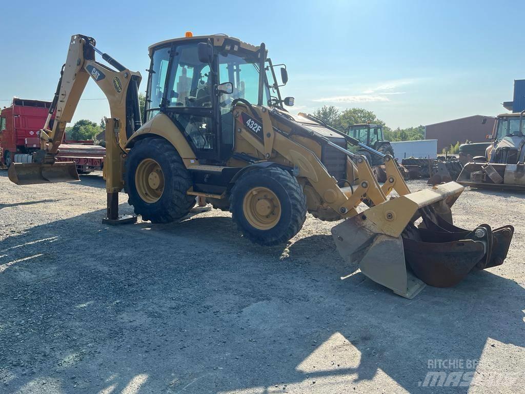  Tractopelle Cat 432F Товарач със заден ексватор