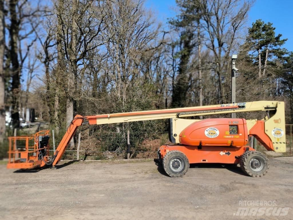 JLG 800 AJ Съчленени стрелови подемници