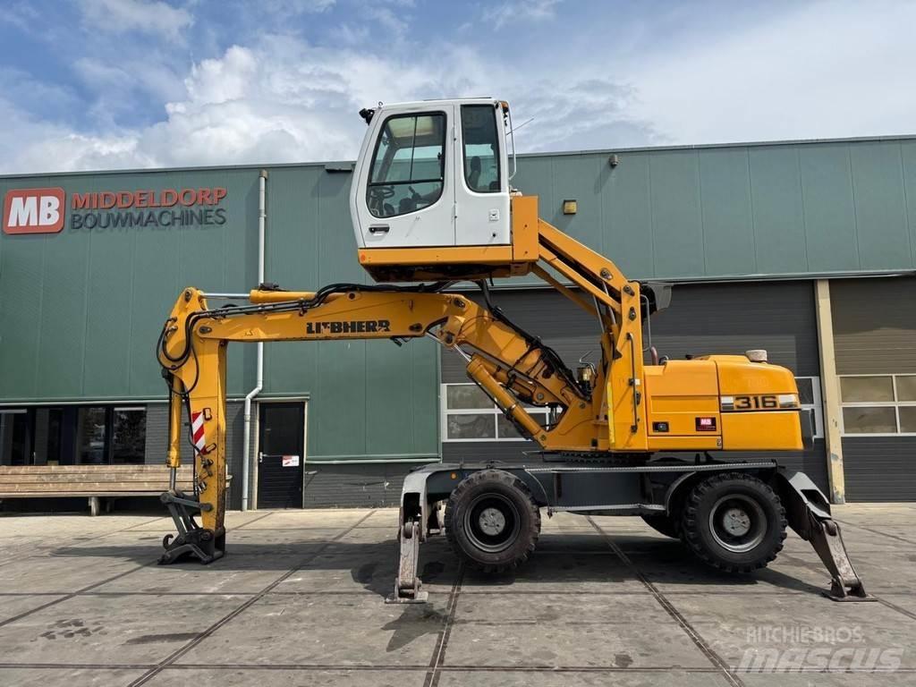 Liebherr A 316 Оператори на отпадъци/индустрия
