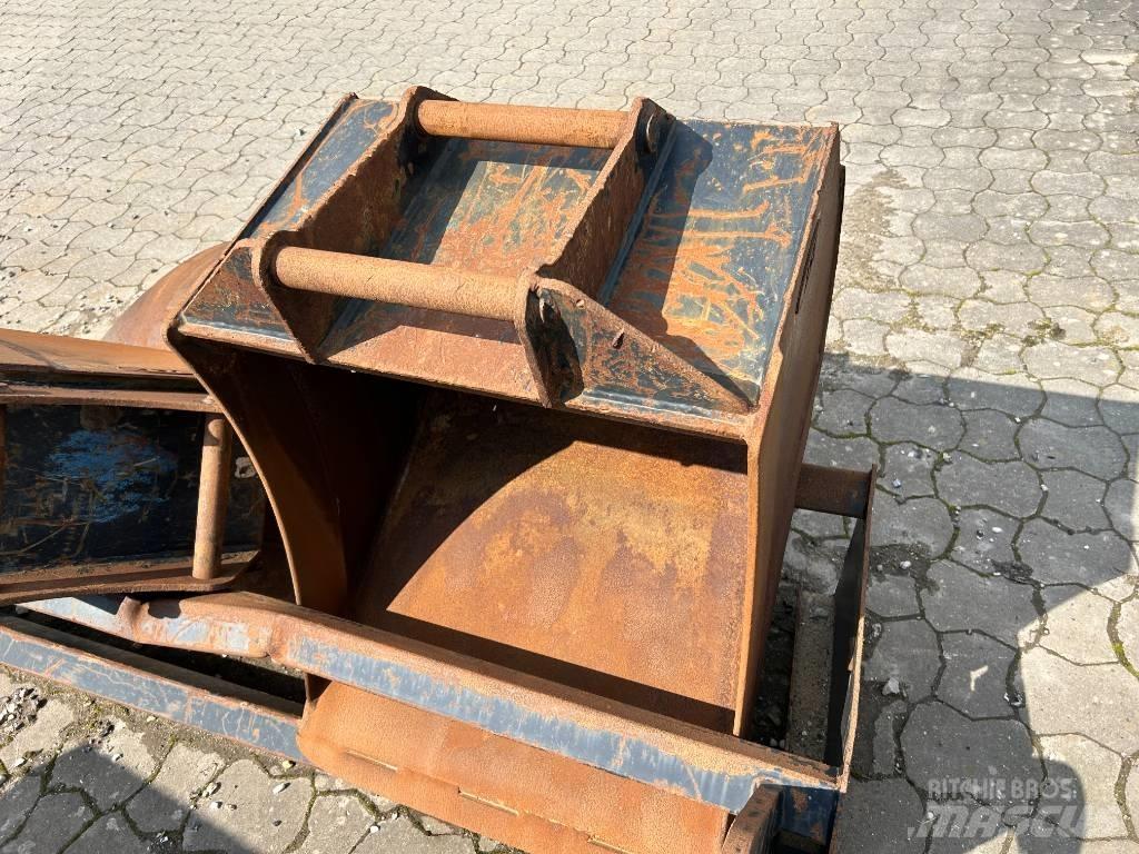 Wacker Neuson ET90 Средни екскаватори 7т - 12т