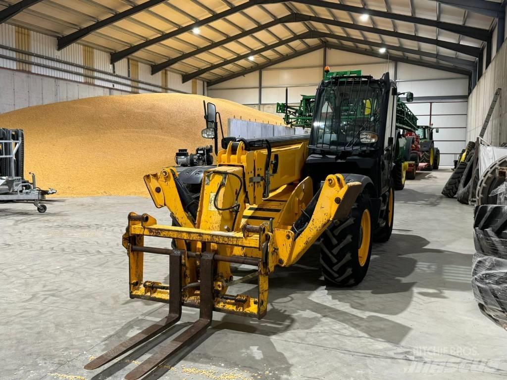 JCB 535-140 Телескопични товарачи