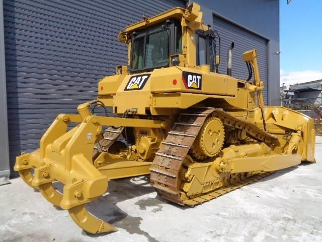 CAT D 6 T XL Булдозери
