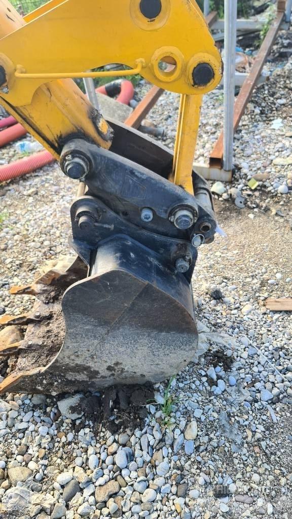 JCB 3 CX 14M3WM Товарач със заден ексватор