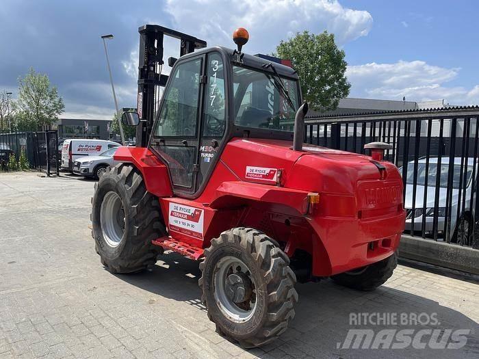 Manitou M30-4 Камиони за херавни местности