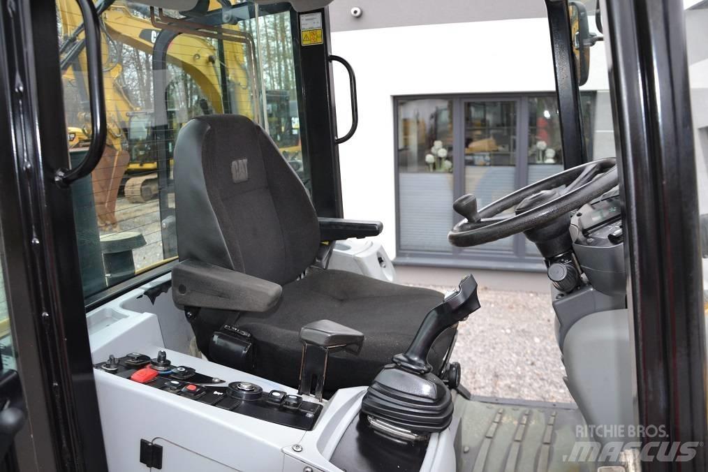 CAT 908 H 2 Колесни товарачи