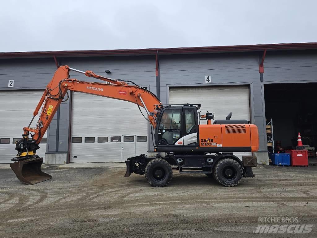 Hitachi ZX 220W-5 Колесни екскаватори