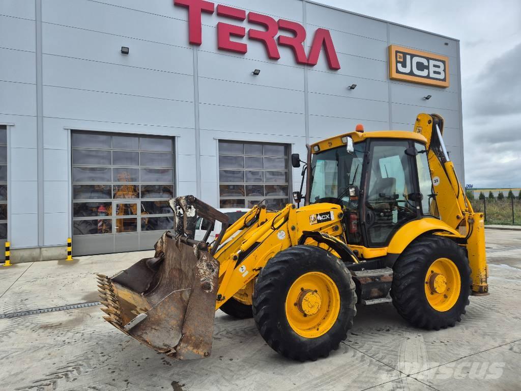 JCB 4CX Товарач със заден ексватор
