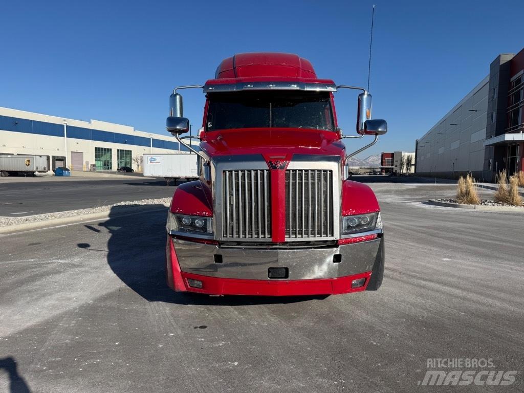 Western Star 5700 XE Влекачи