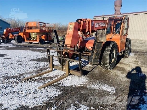 SkyTrak 10054 Телескопични товарачи
