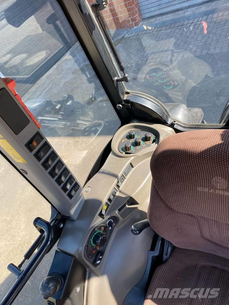 Case IH Quantum 95 V Трактори