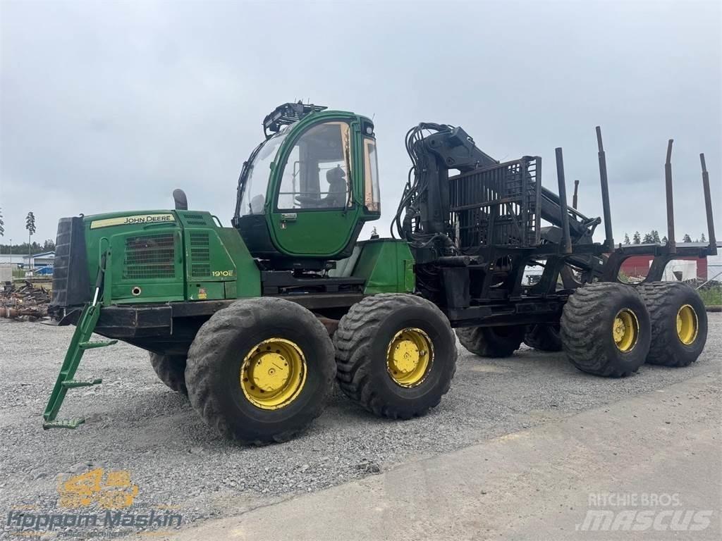 John Deere 1910E Форуардери