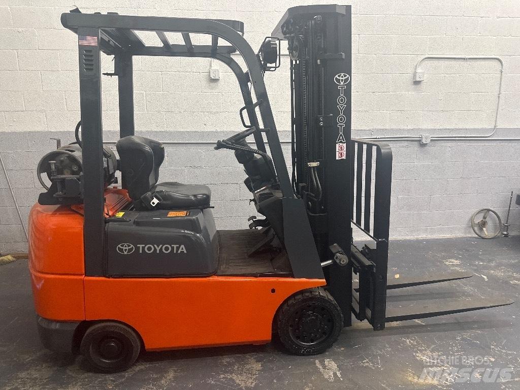 Toyota 7FGCSU20 Вилични кари-повдигачи - други