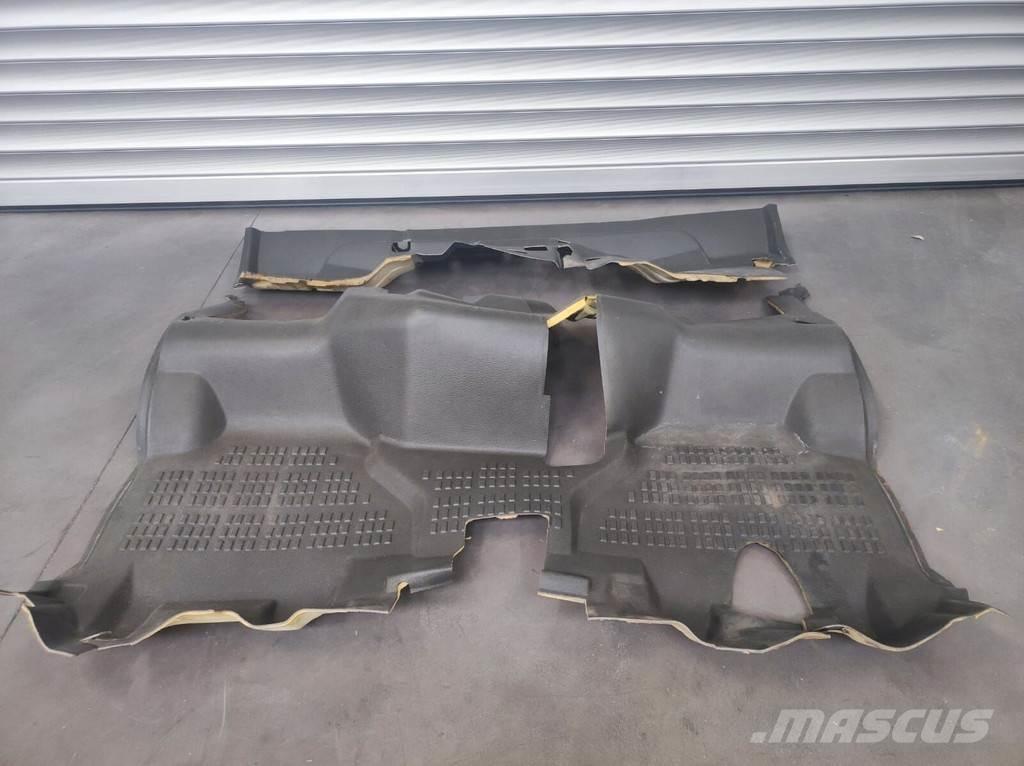 Renault Floor Mat Кабини