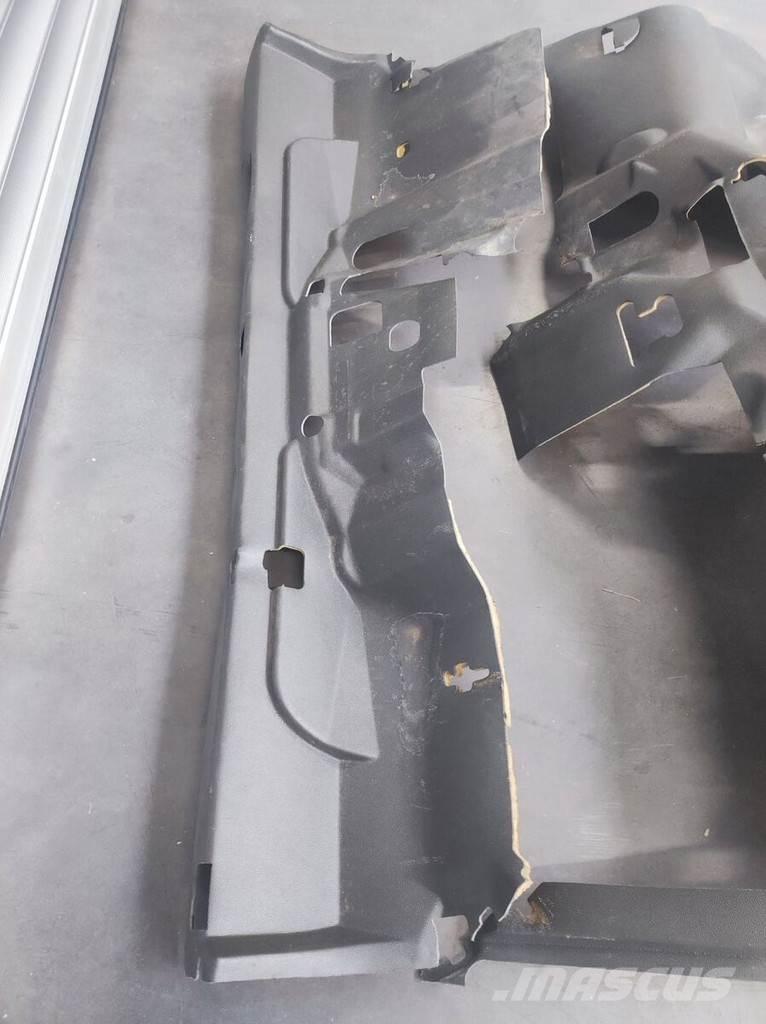 Renault Floor Mat Кабини