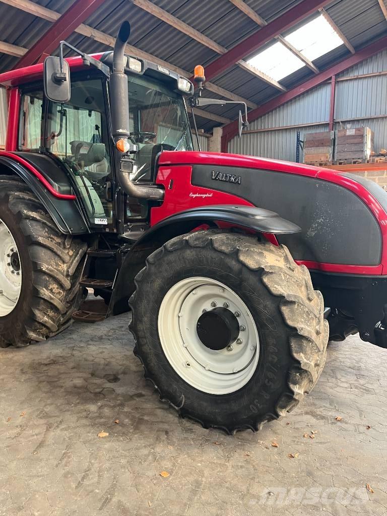 Valtra T 191 Трактори