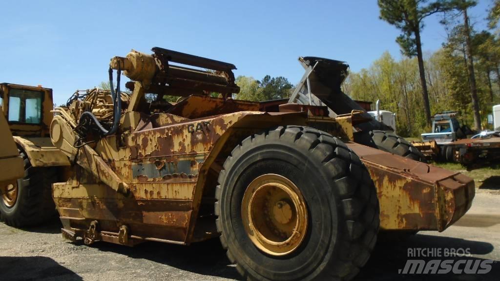 CAT 615 C Скрепери
