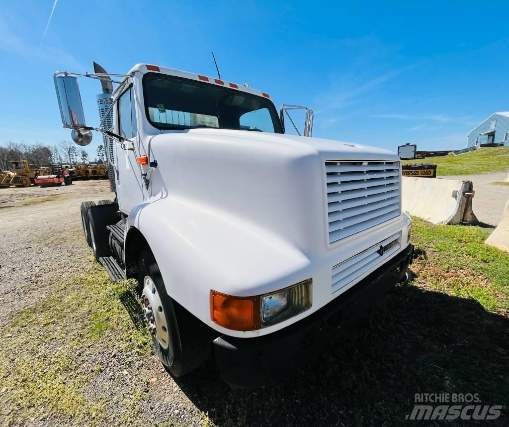 International 8200 Влекачи