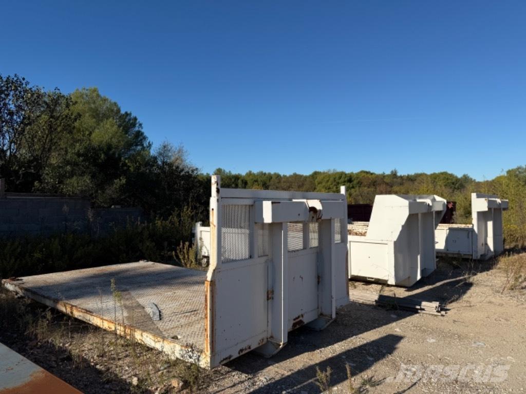 Benne ampiroll Камиони с кран с кука