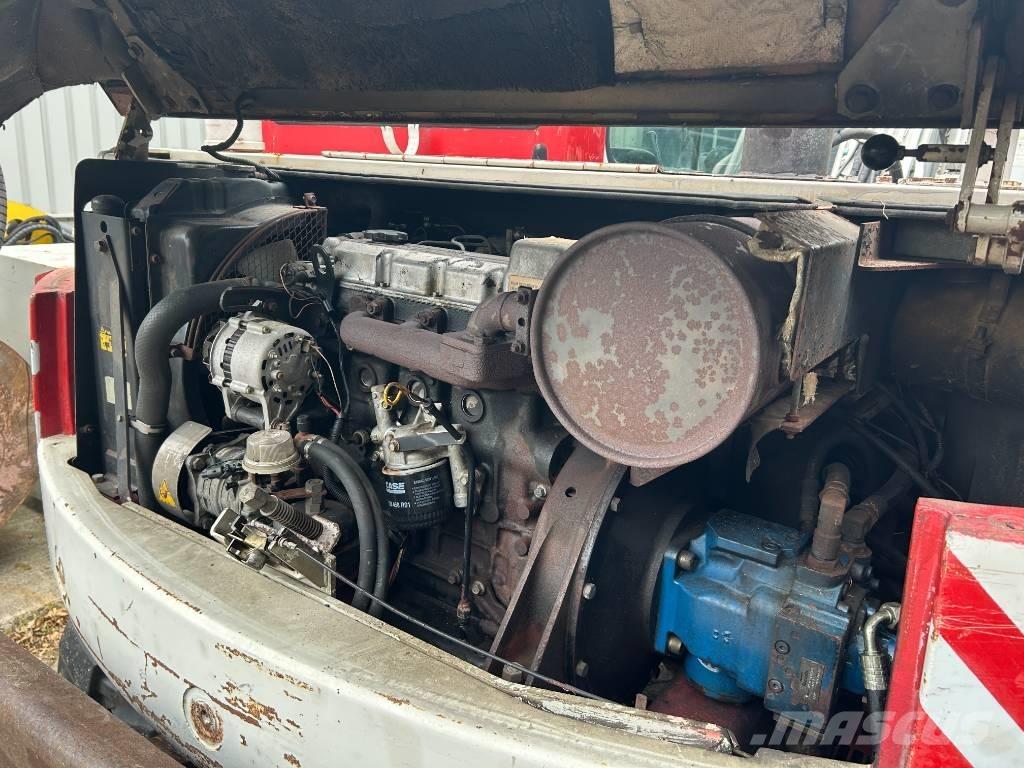 Takeuchi TB070 Мини екскаватори < 7 т