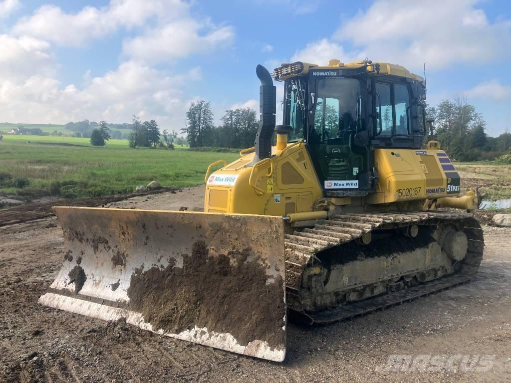Komatsu D51PXi - 24 Верижни булдозери
