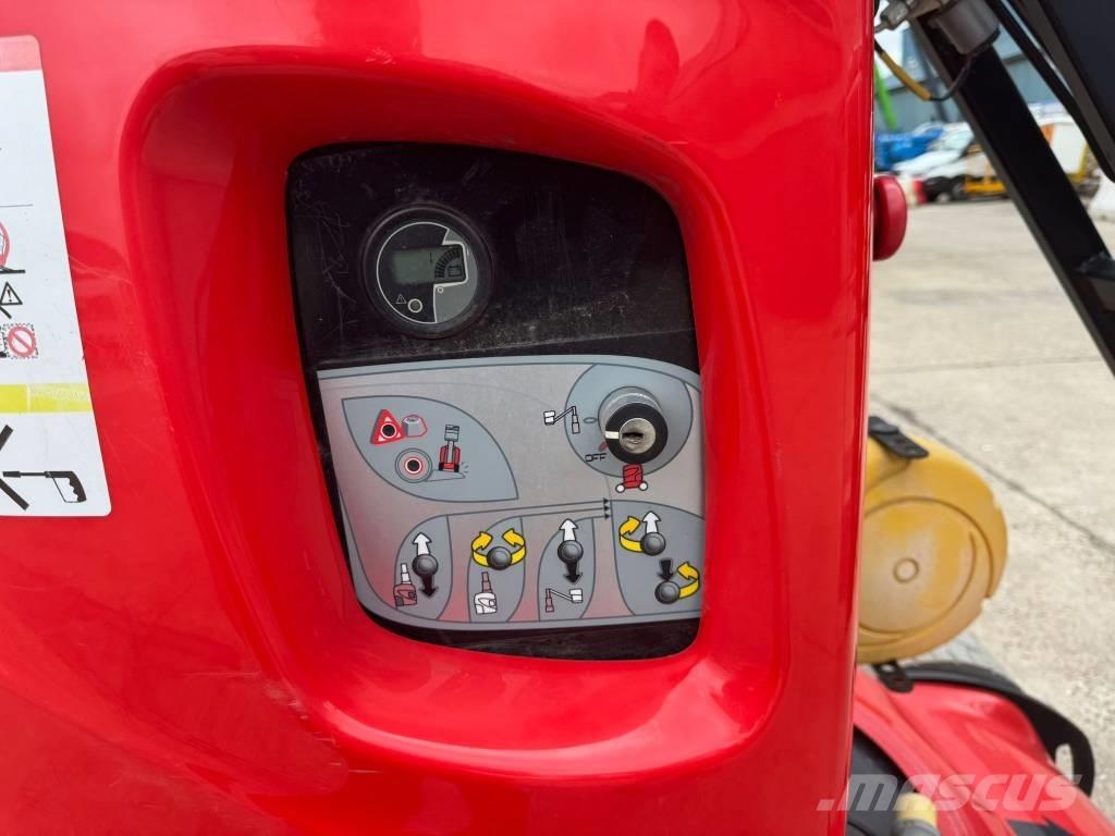 Manitou 100 VJR Вертикални мачтови повдигачи

