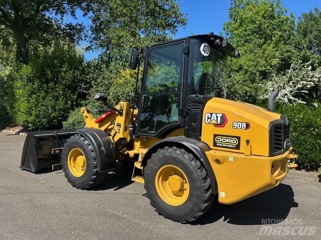 CAT 908 Колесни товарачи