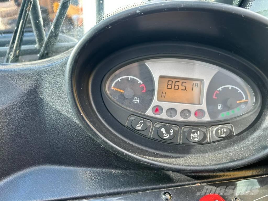 Bobcat T 35.140 S Телескопични товарачи