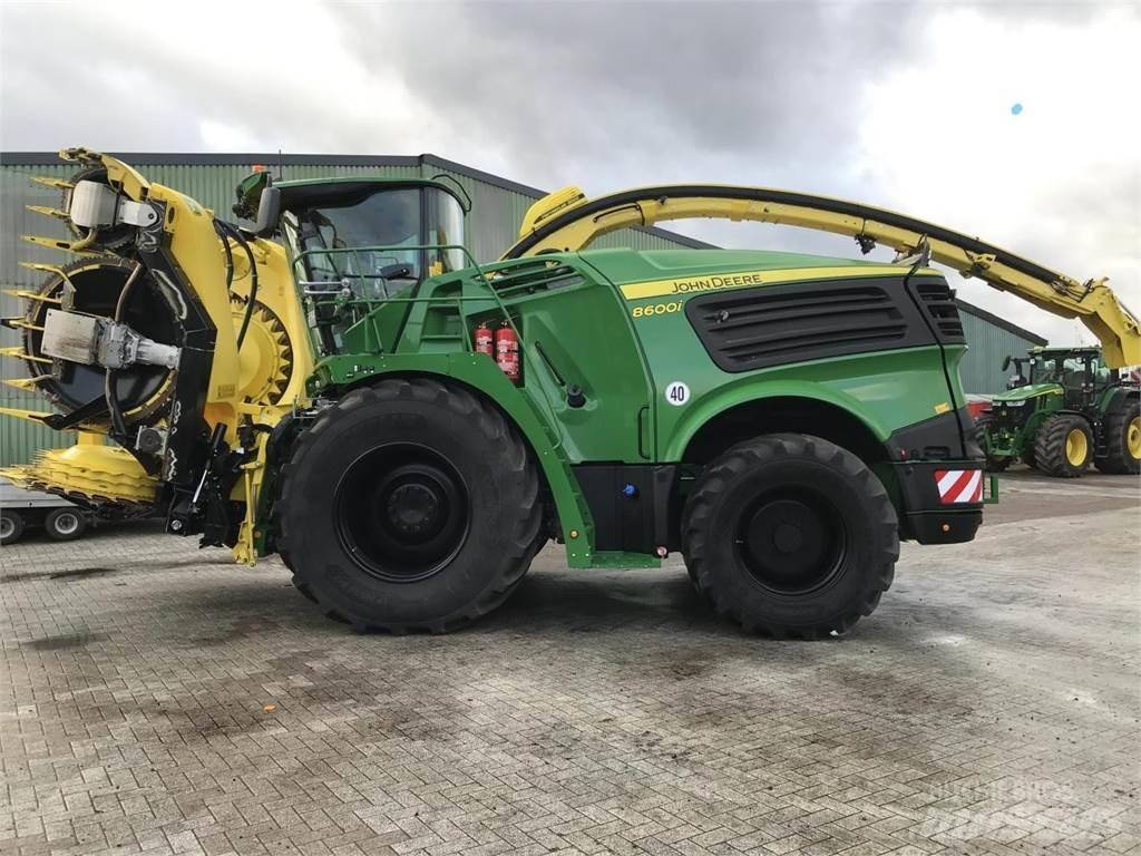 John Deere 8600 Самоходни фуражири