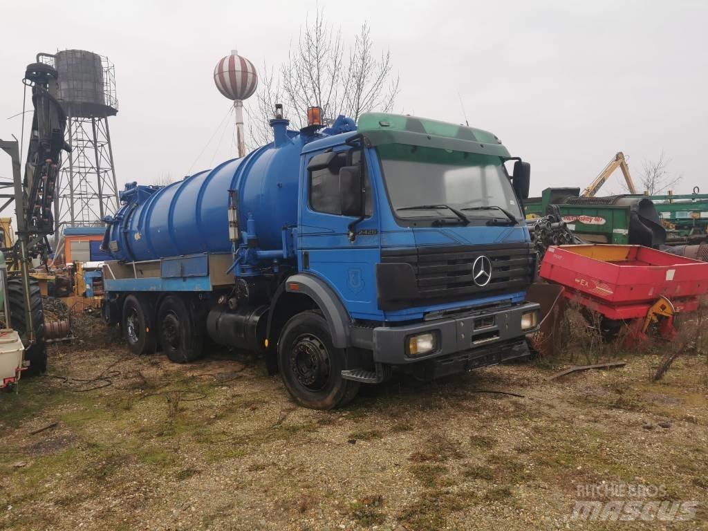 Mercedes-Benz 2426 Комби / вакуум камиони
