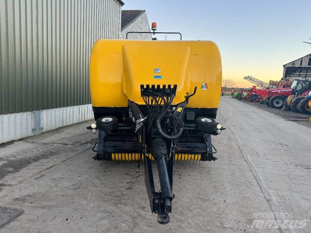 New Holland BB 9060 Балопреси квадратни

