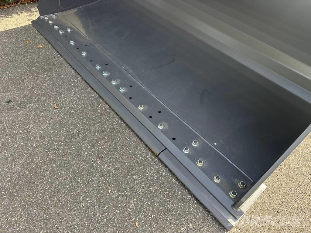 Volvo L90H bucket Кофи