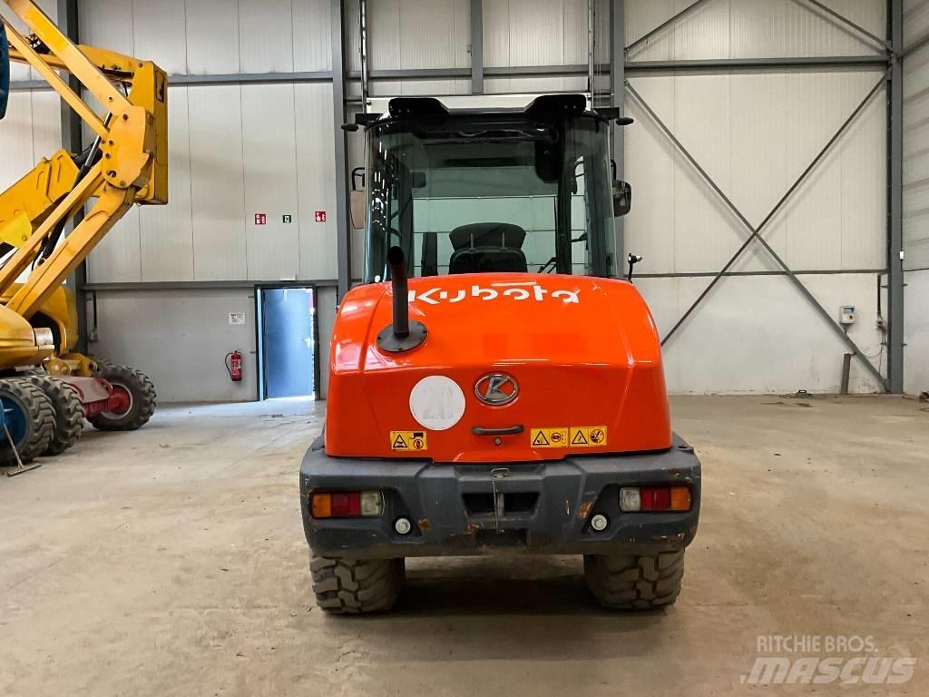 Kubota R 085 Колесни товарачи
